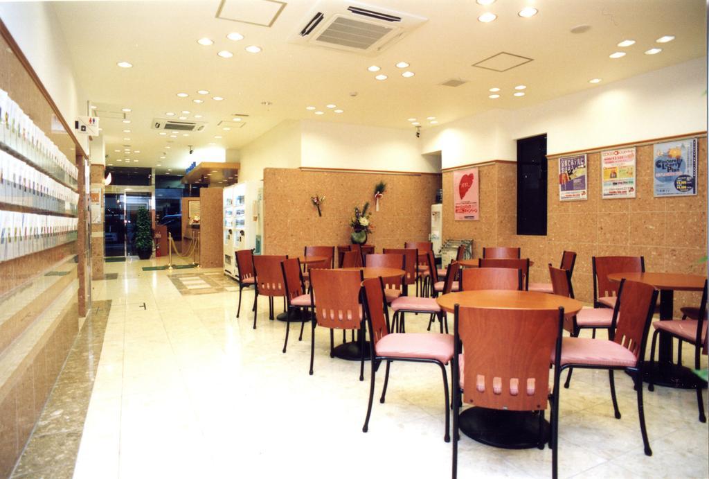 Toyoko Inn Osaka Shinsaibashi Nishi Bagian luar foto