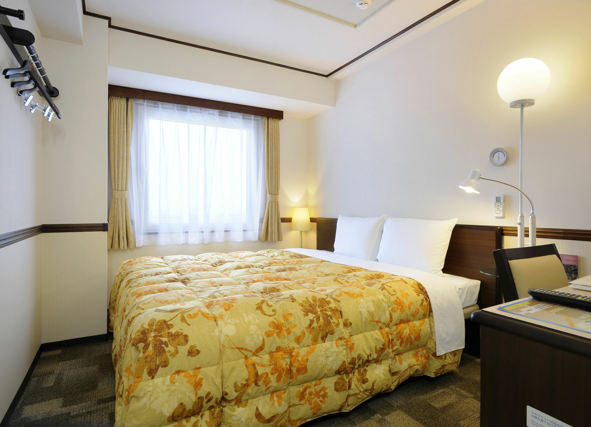 Toyoko Inn Osaka Shinsaibashi Nishi Bagian luar foto